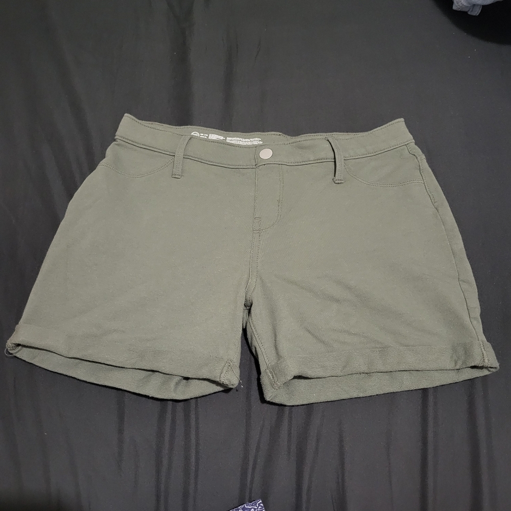 Olive shorts girls xxl